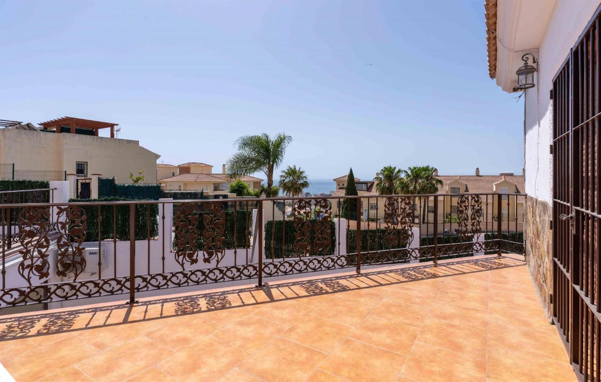 Lovely Home In Benalmadena With Kitchen Buitenkant foto